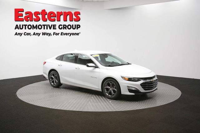 Photo of 2023 Summit White Chevrolet Malibu