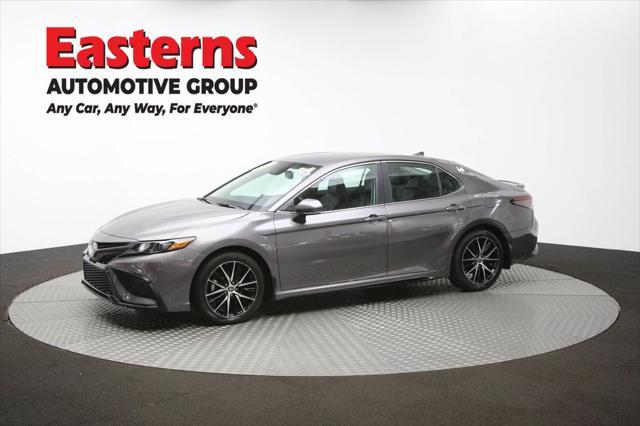 Photo of 2023 Gray Toyota Camry
