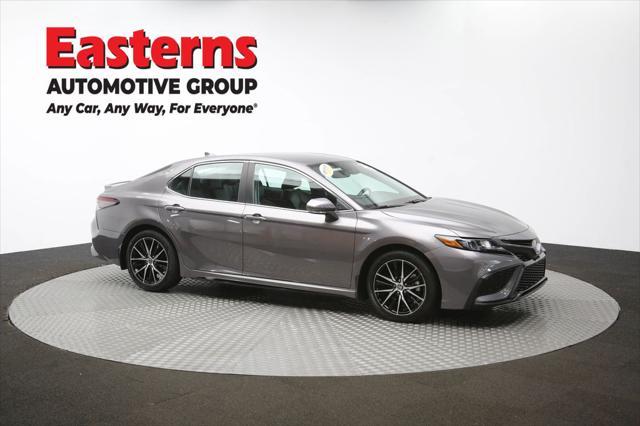 Photo of 2023 Gray Toyota Camry