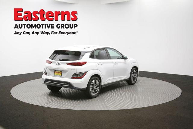Photo of 2023 Lunar White Hyundai KONA EV