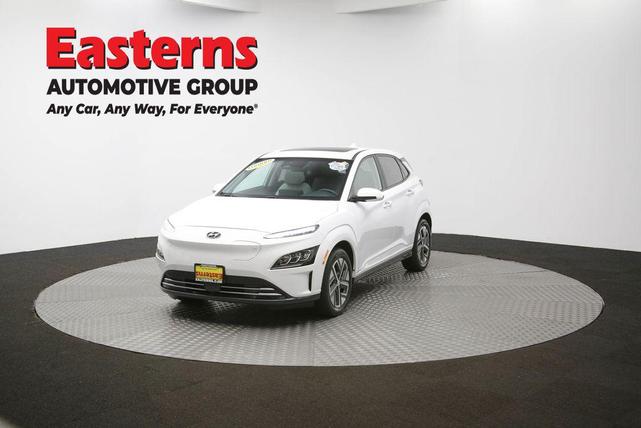 Photo of 2023 Lunar White Hyundai KONA EV