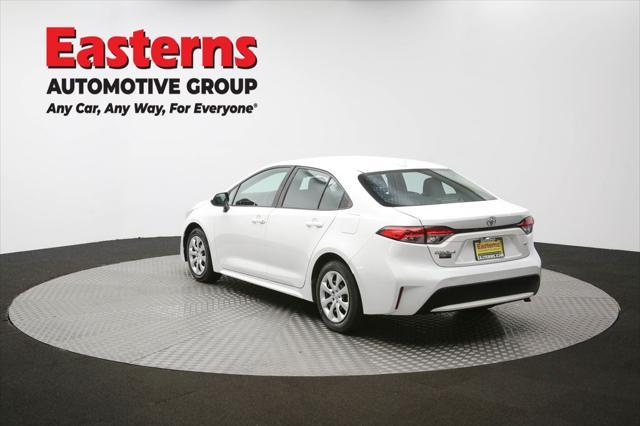 Photo of 2021 White Toyota Corolla