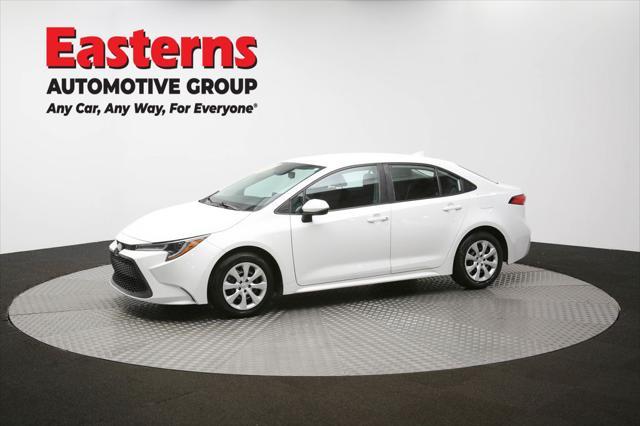 Photo of 2021 White Toyota Corolla