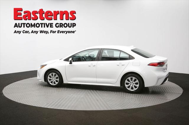 Photo of 2021 White Toyota Corolla