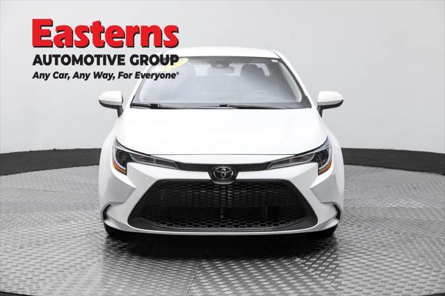 Photo of 2021 White Toyota Corolla