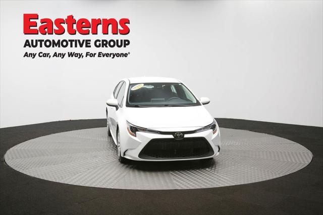 Photo of 2021 White Toyota Corolla