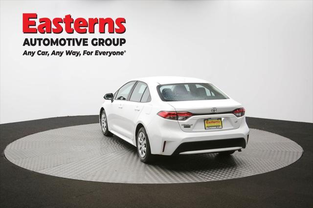 Photo of 2021 White Toyota Corolla