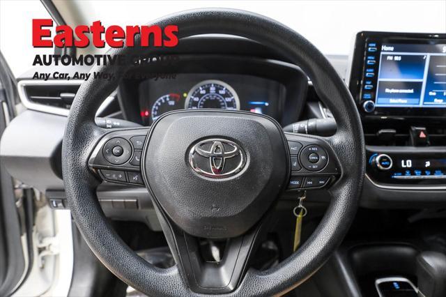 Photo of 2021 White Toyota Corolla