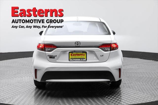Photo of 2021 White Toyota Corolla