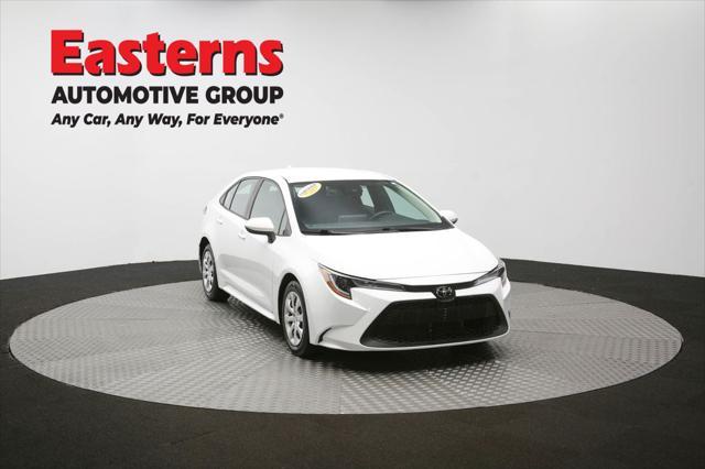 Photo of 2021 White Toyota Corolla