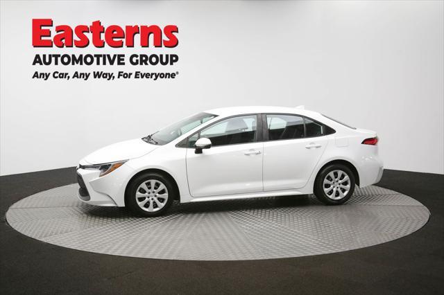 Photo of 2021 White Toyota Corolla