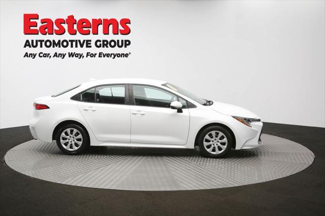 Photo of 2021 White Toyota Corolla