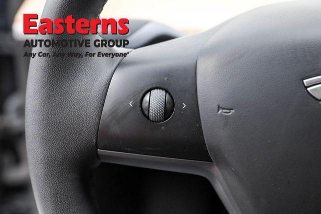 Photo of 2023 Gray Tesla Model 3