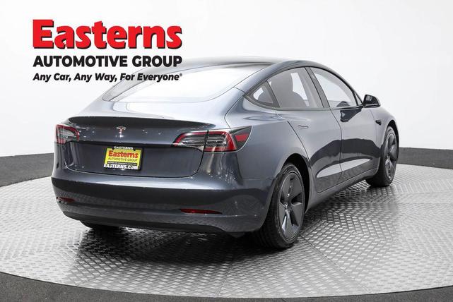 Photo of 2023 Gray Tesla Model 3