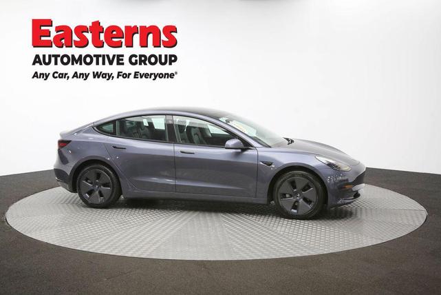Photo of 2023 Gray Tesla Model 3