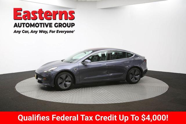 Photo of 2019 Gray Tesla Model 3