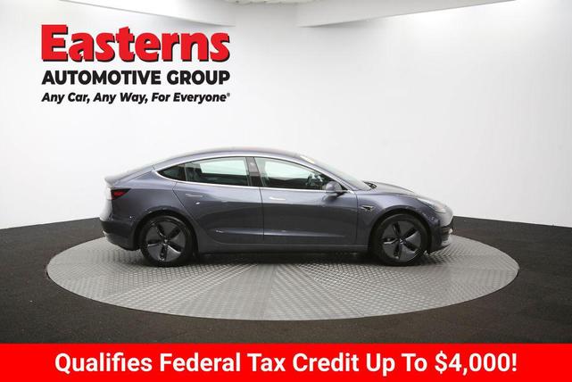Photo of 2019 Gray Tesla Model 3
