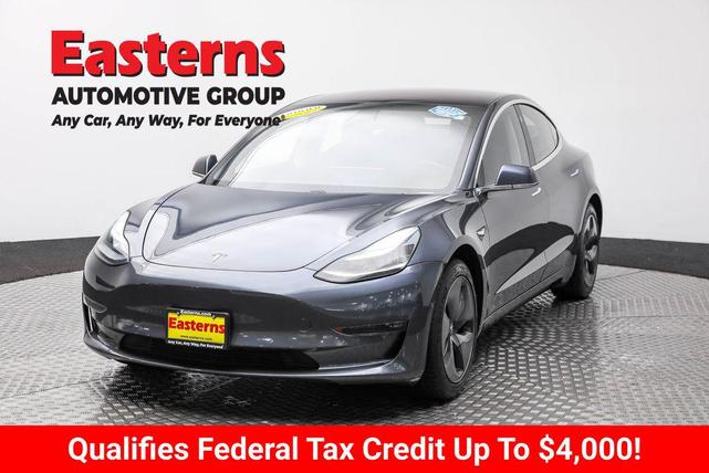 Photo of 2019 Gray Tesla Model 3