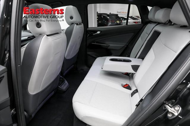 Photo of 2021 Black Metallic Volkswagen ID.4