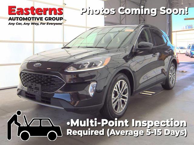 Photo of 2021 Black Metallic Ford Escape