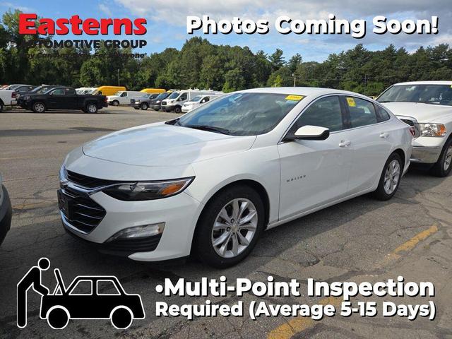 Photo of 2023 Summit White Chevrolet Malibu