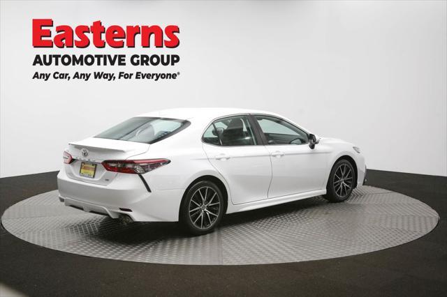 Photo of 2023 Ice Cap Toyota Camry