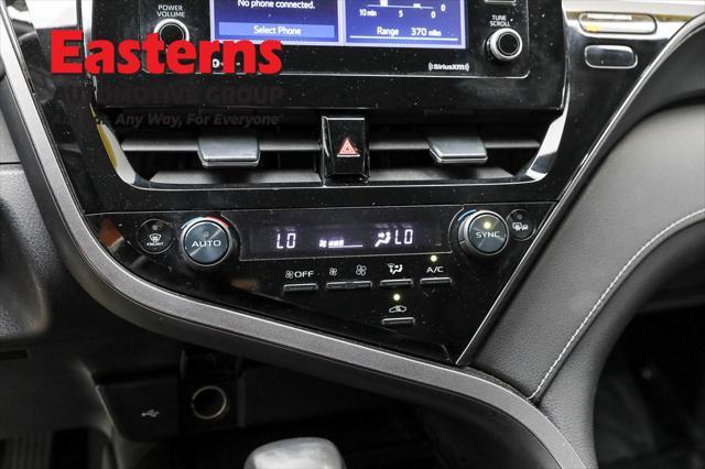 Photo of 2023 Ice Cap Toyota Camry