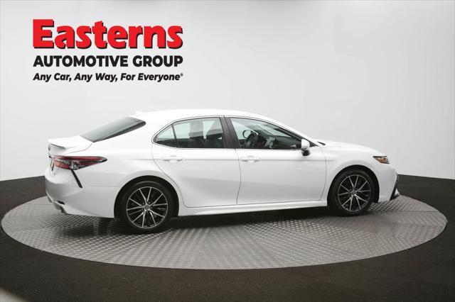 Photo of 2023 Ice Cap Toyota Camry
