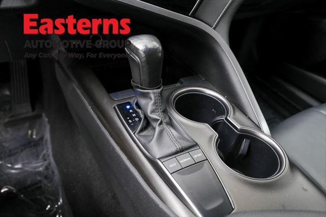 Photo of 2023 Ice Cap Toyota Camry