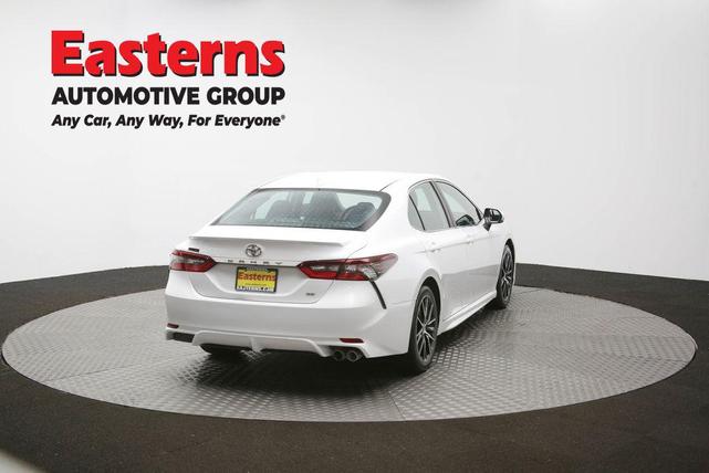 Photo of 2023 Ice Cap Toyota Camry