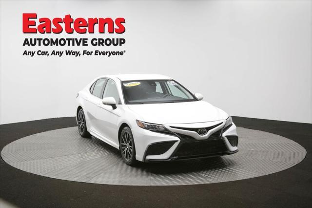 Photo of 2023 Ice Cap Toyota Camry