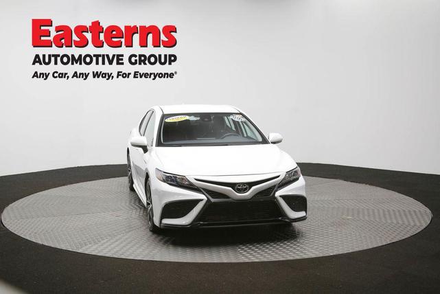 Photo of 2023 Ice Cap Toyota Camry