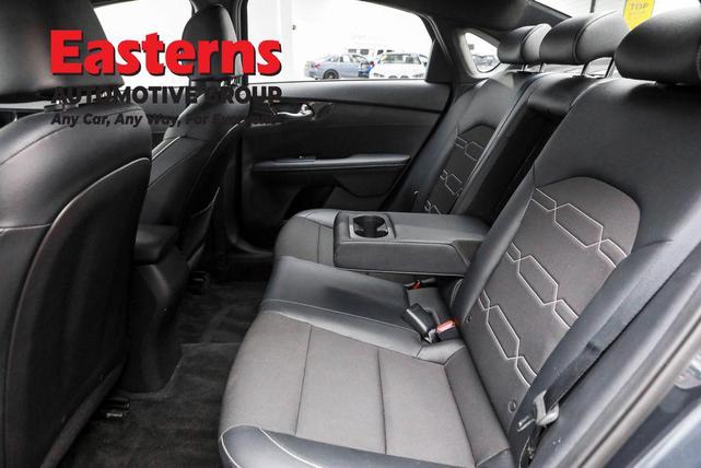 Photo of 2021 Gravity Gray Kia Forte