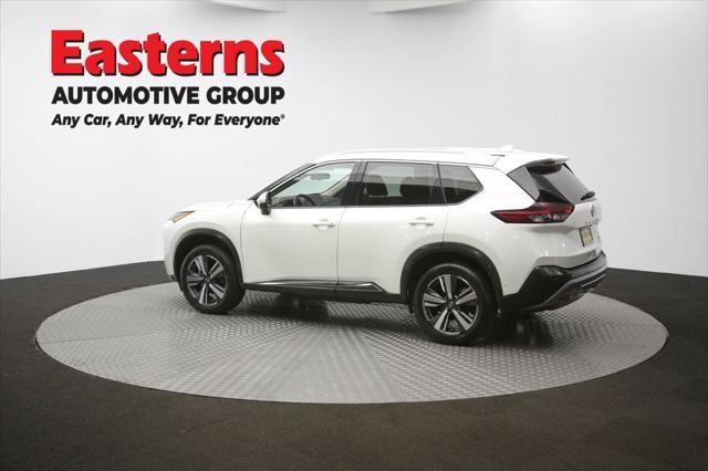 Photo of 2023 Pearl White Tricoat Nissan Rogue