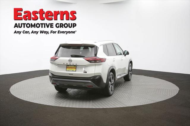 Photo of 2023 Pearl White Tricoat Nissan Rogue