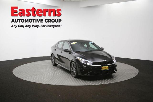 Photo of 2022 Aurora Black Kia Forte
