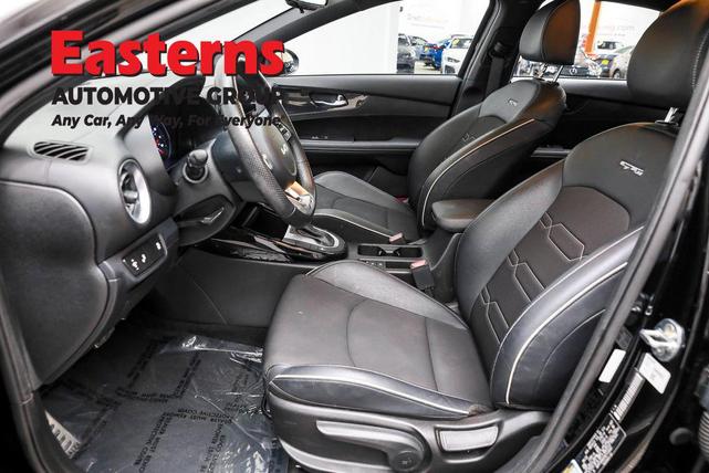 Photo of 2022 Aurora Black Kia Forte