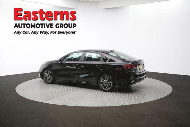 Photo of 2022 Aurora Black Kia Forte
