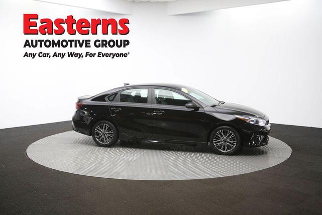 Photo of 2022 Aurora Black Kia Forte