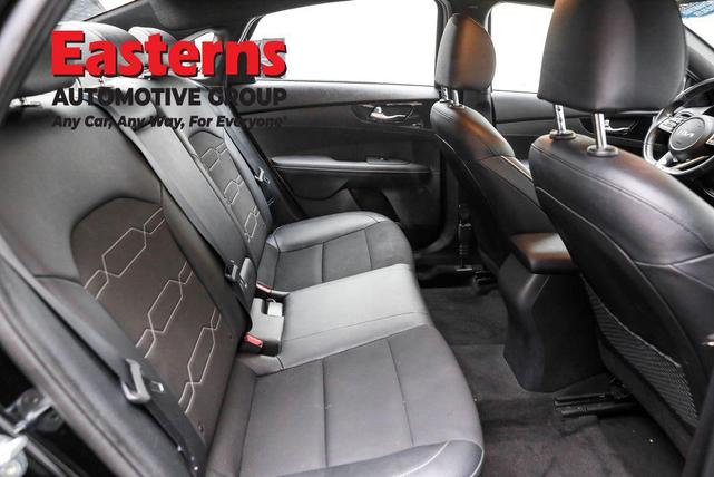 Photo of 2022 Aurora Black Kia Forte