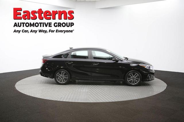 Photo of 2022 Aurora Black Kia Forte