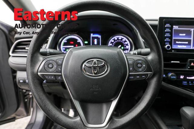 Photo of 2021 Predawn Gray Mica Toyota Camry