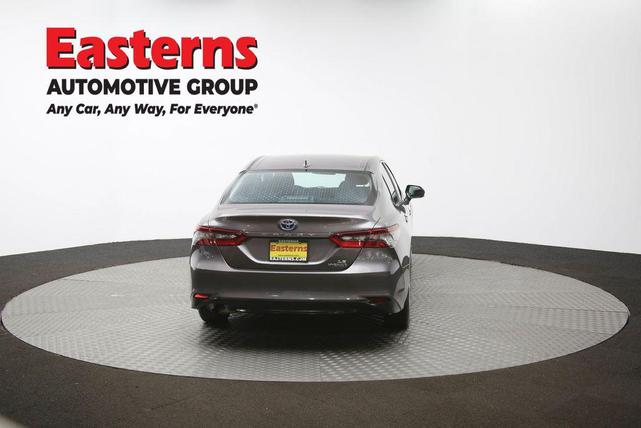 Photo of 2021 Predawn Gray Mica Toyota Camry