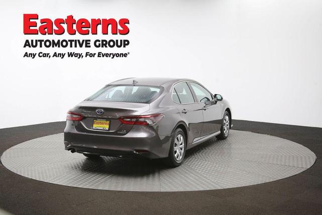 Photo of 2021 Predawn Gray Mica Toyota Camry
