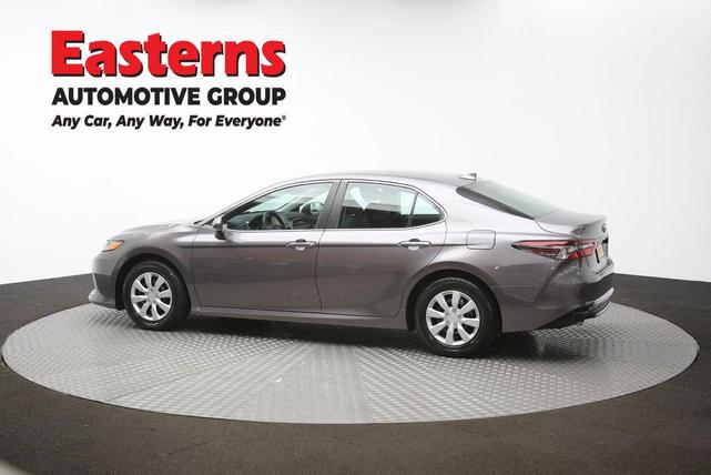 Photo of 2021 Predawn Gray Mica Toyota Camry