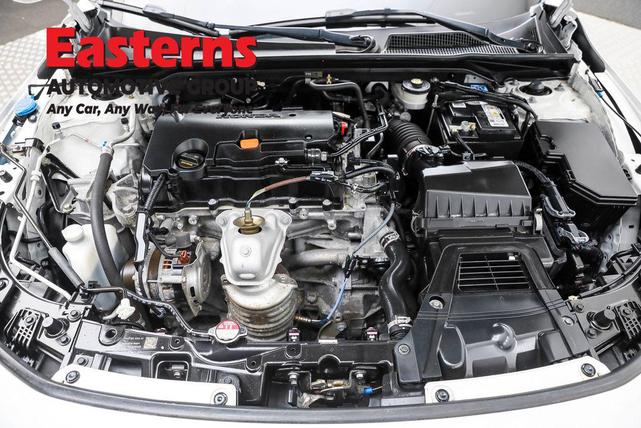 Photo of 2023 Platinum White Pearl Honda Civic