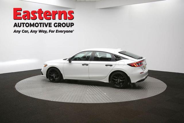 Photo of 2023 Platinum White Pearl Honda Civic