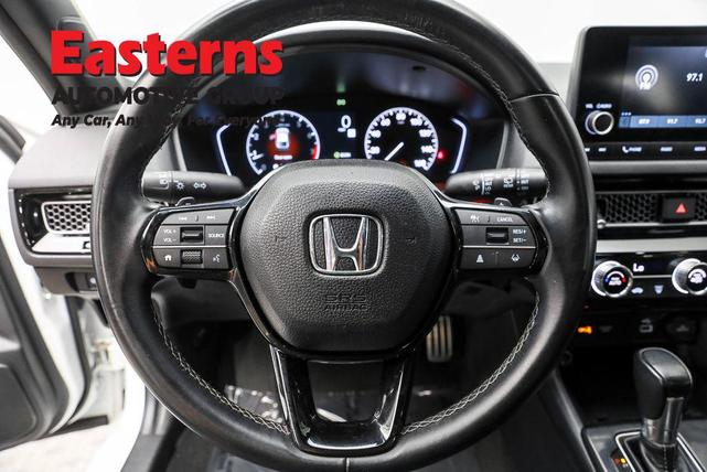 Photo of 2023 Platinum White Pearl Honda Civic