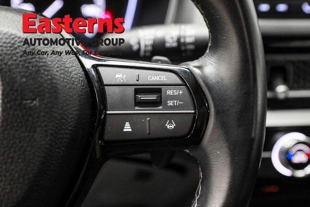 Photo of 2023 Platinum White Pearl Honda Civic