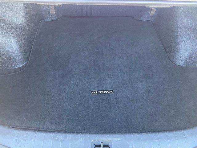 Photo of 2024 Gun Metallic Nissan Altima